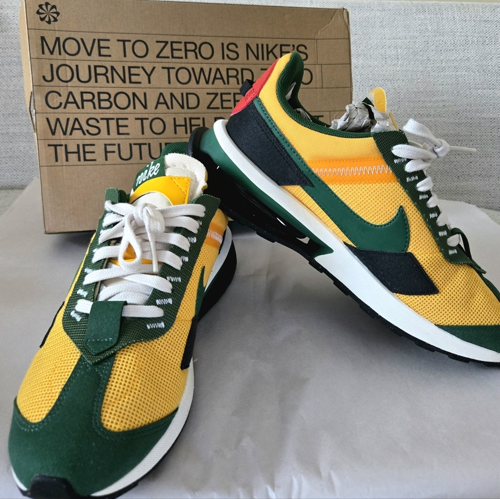 NWT NIKE Air Max Pre-Day University Gold Gorge Green Sneakers Size:10.5